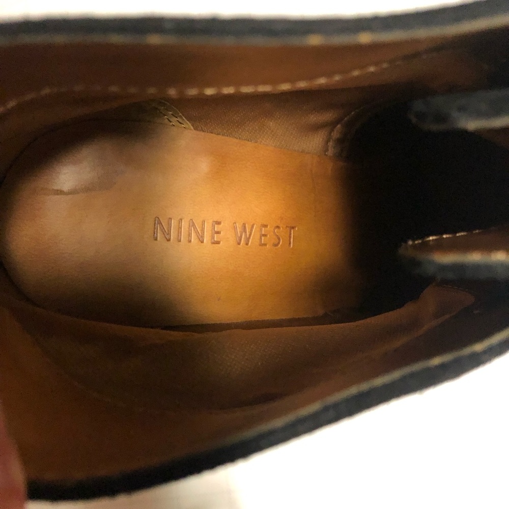 Nine West suede black very comfortable wedge boots with laces - Picture 16 of 17